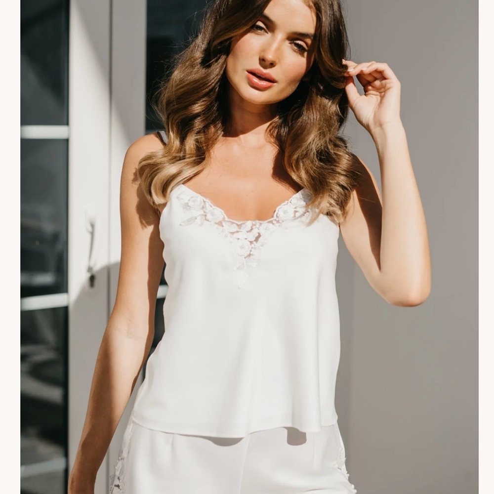 Le Rose Madeline Satin Beaded Bridal Set White